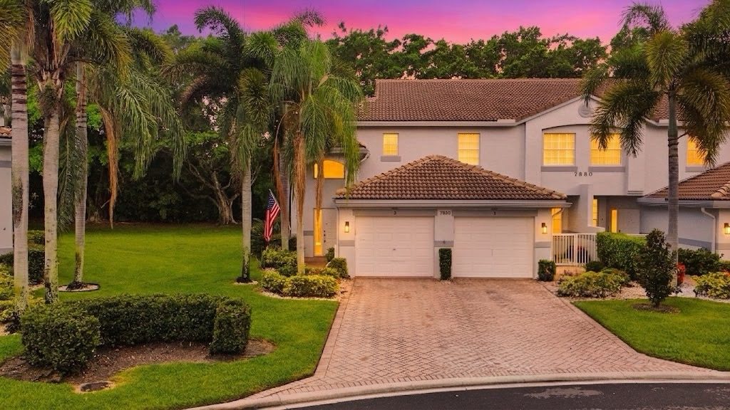 7880 Laina Lane #3 Boynton Beach — Grove Village twilight exterior